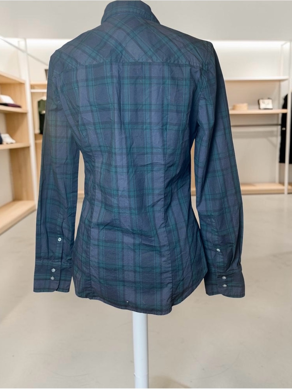 J.Crew Slim Fit Plaid Shirt Size 4
Organic‎ Cotton Button Down Stretch - Picture 5 of 11